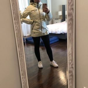 Burton snowboarding jacket